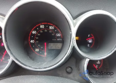 2005 Toyota Matrix from USA, damaged, VIN 2T1KR32E65C379284